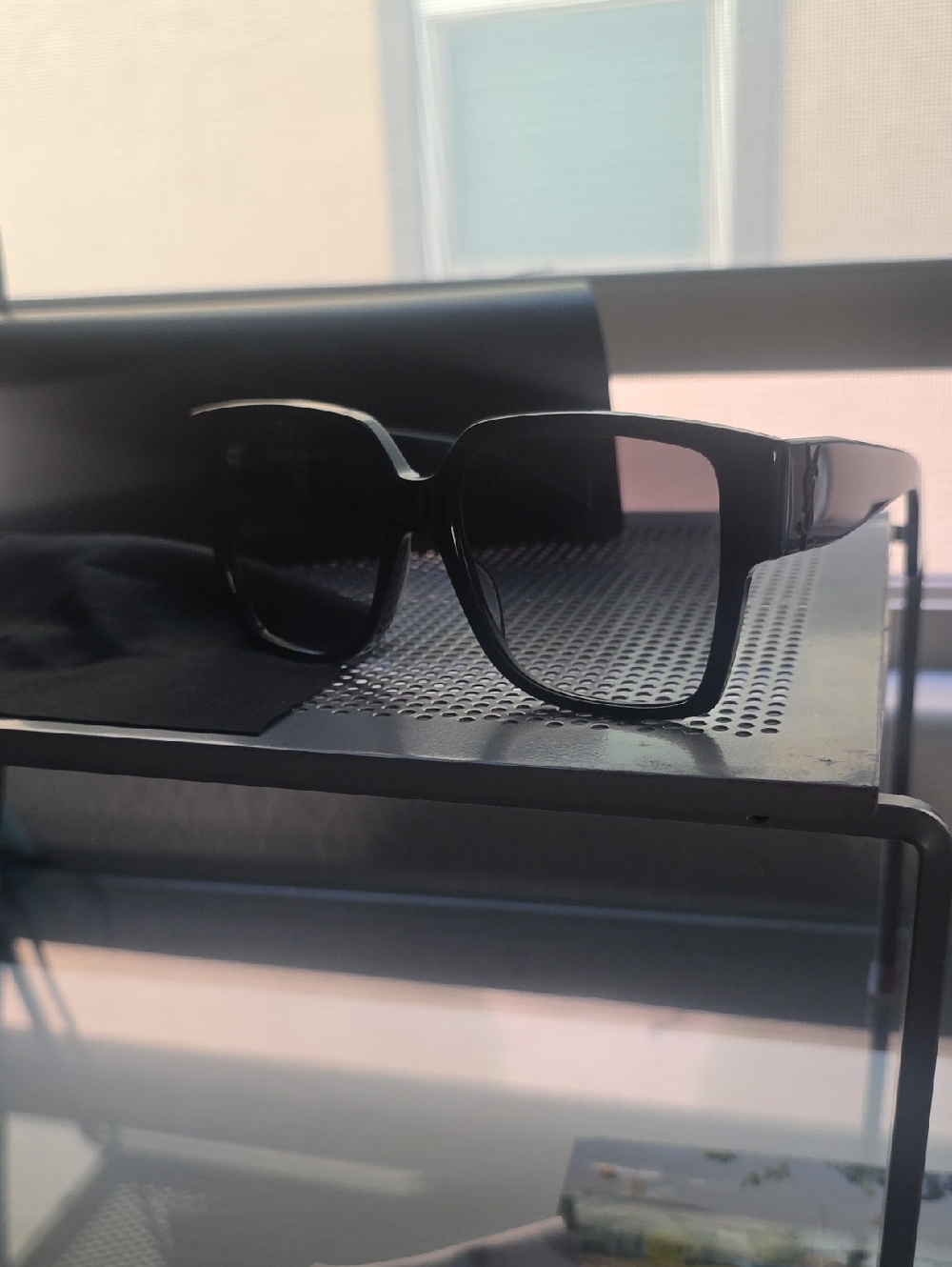 Yves Saint Laurent Unisex Black Square Sunglasses - Gloss Frame
